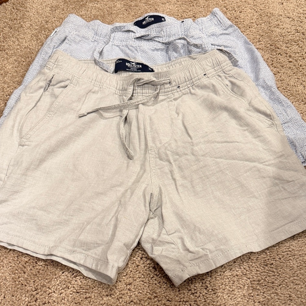 Hollister Light Tan and Gray Shorts Duo